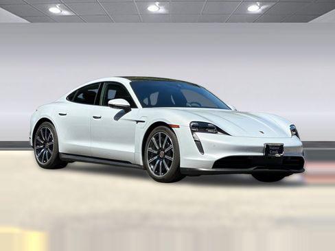 Used 2021 Porsche Taycan RWD image 6