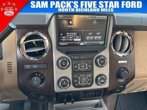 Used 2016 Ford F250 Lariat w/ Lariat Interior Package image 25