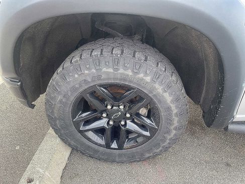 Used 2020 Chevrolet Silverado 1500 Custom Trail Boss w/ Custom Convenience Package image 15