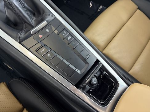 Used 2018 Porsche 718 Cayman RWD image 14