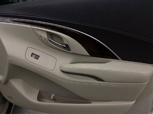 Used 2015 Buick LaCrosse Leather FWD image 28