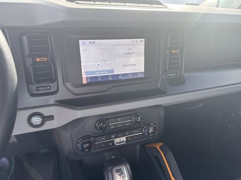 Used 2023 Ford Bronco Badlands image 25