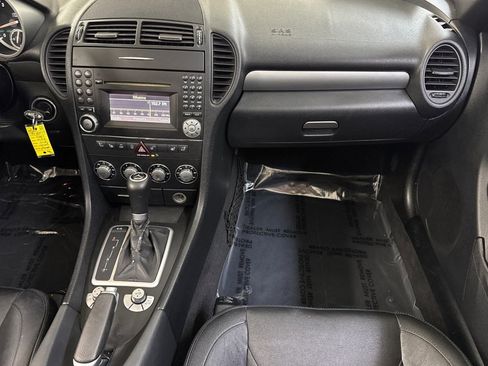 Used 2009 Mercedes-Benz SLK 350 image 27