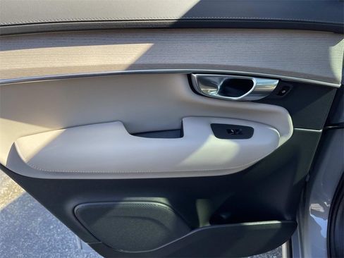 Certified 2026 Volvo XC90 B5 Core AWD/4WD image 19