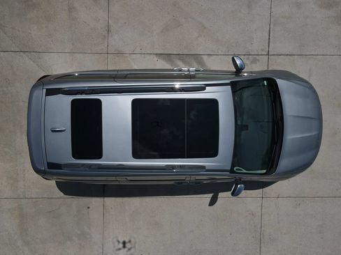 Used 2018 Chrysler Pacifica Limited FWD image 10
