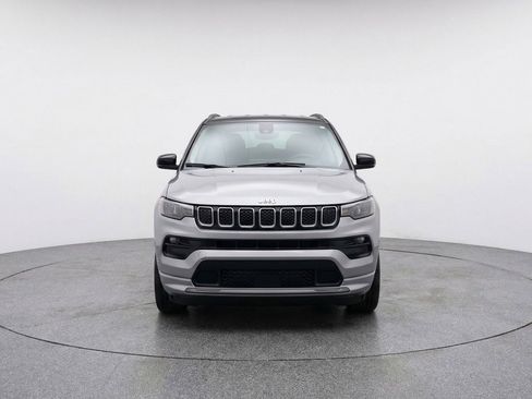 Used 2025 Jeep Compass Limited image 2