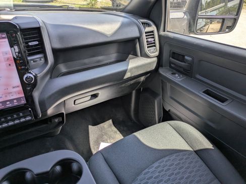 New 2026 RAM 2500 Warlock AWD/4WD image 15