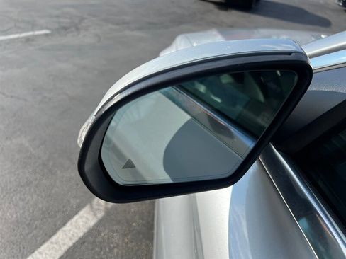 Used 2015 Mercedes-Benz C 300 4MATIC Sedan image 23