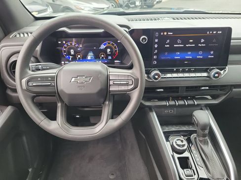 Used 2026 Chevrolet Colorado Trail Boss AWD/4WD image 4