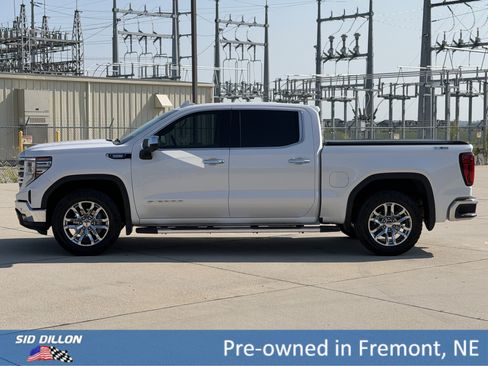 Certified 2024 GMC Sierra 1500 SLT w/ SLT Premium Plus Package AWD/4WD image 8