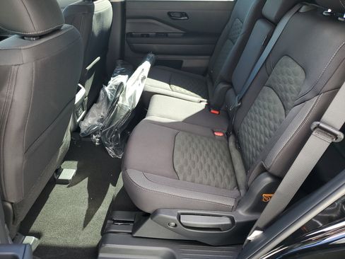 New 2026 Nissan Pathfinder SV image 20