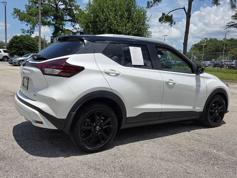 Used 2024 Nissan Kicks SV FWD image 7