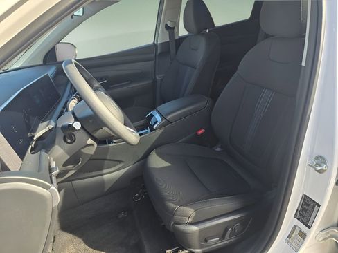 Used 2025 Hyundai Tucson SEL image 13