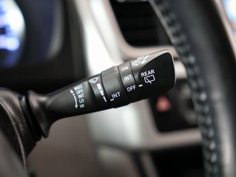 Used 2018 Toyota Highlander Plus image 15