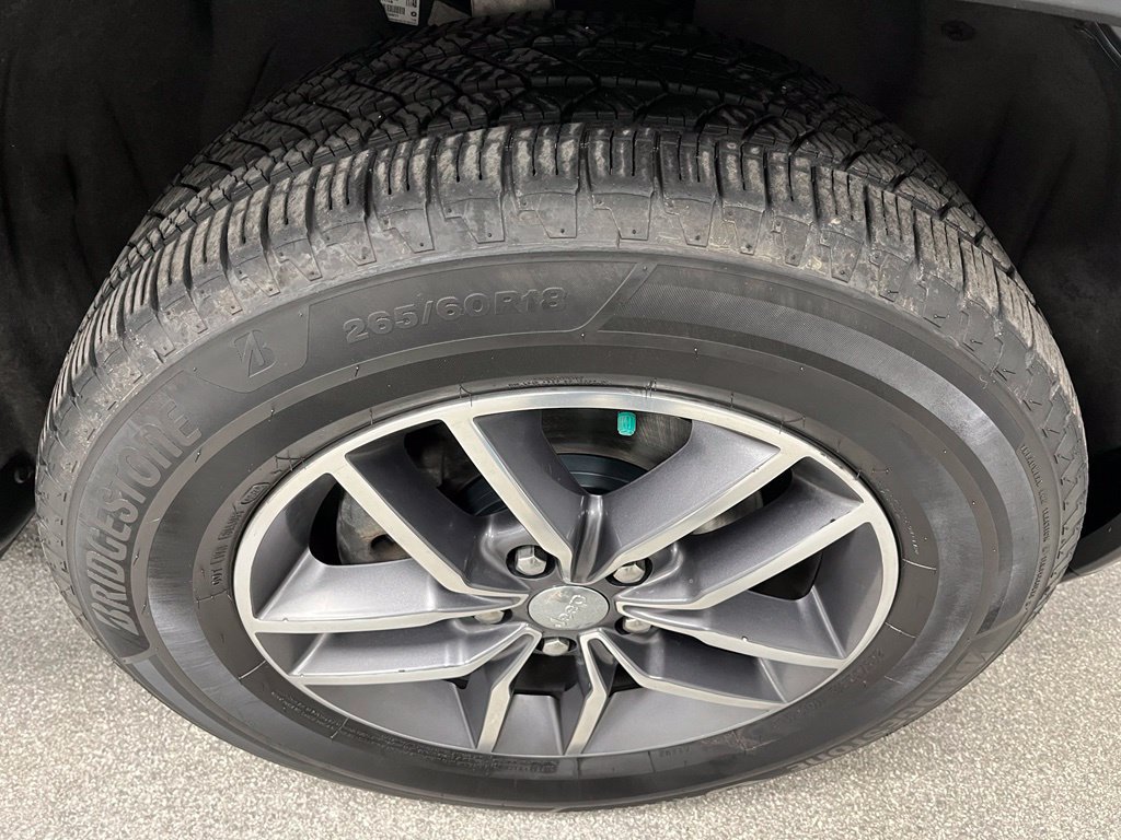 Used 2018 Jeep Grand Cherokee Limited AWD/4WD image 18