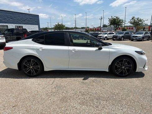Used 2025 Toyota Camry XSE w/ Premium Plus Package AWD/4WD image 6
