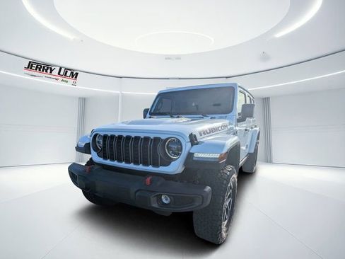 Used 2026 Jeep Wrangler Unlimited Rubicon AWD/4WD image 6