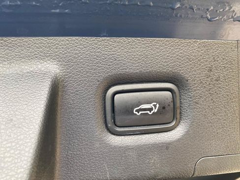 Used 2021 Hyundai Santa Fe Limited FWD image 12