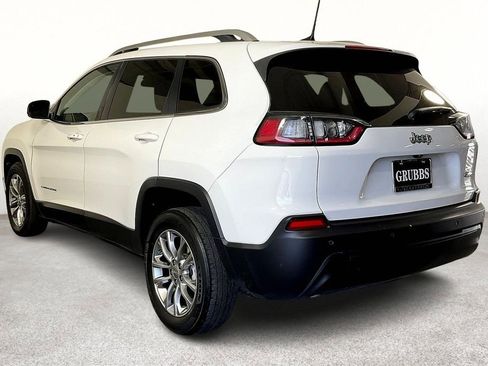 Used 2020 Jeep Cherokee Latitude Plus image 17