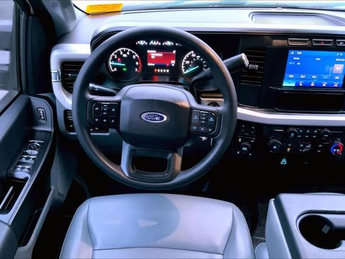 Certified 2024 Ford F250 XL w/ FX4 Off-Road Package image 5