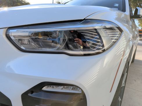 Used 2019 BMW X5 xDrive50i w/ M Sport Package image 6