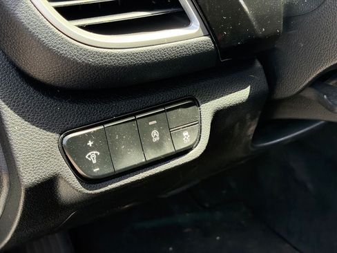 Used 2024 Kia Seltos S AWD/4WD image 7
