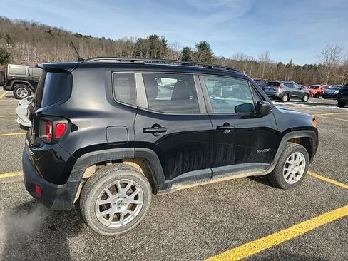 Used 2022 Jeep Renegade Latitude image 7