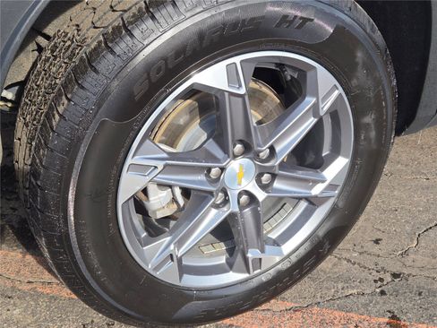 Used 2023 Chevrolet Blazer LT w/ Driver Confidence Package image 8