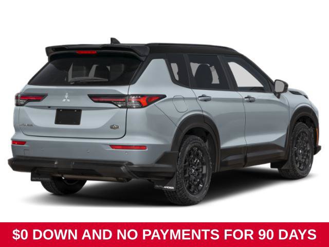 Used 2025 Mitsubishi Outlander SE AWD/4WD image 2