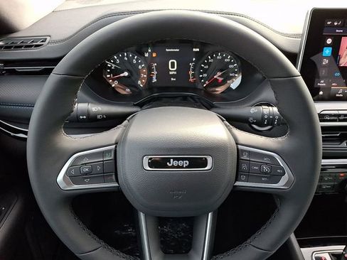 New 2026 Jeep Compass Limited image 13