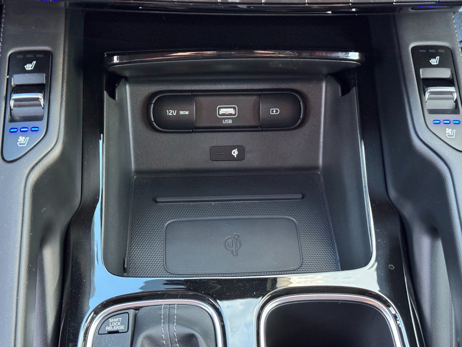 Used 2022 Kia Telluride SX w/ SX Prestige Package AWD/4WD image 30