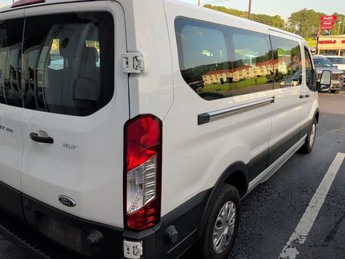 Used 2024 Ford Transit 350 XLT RWD image 4