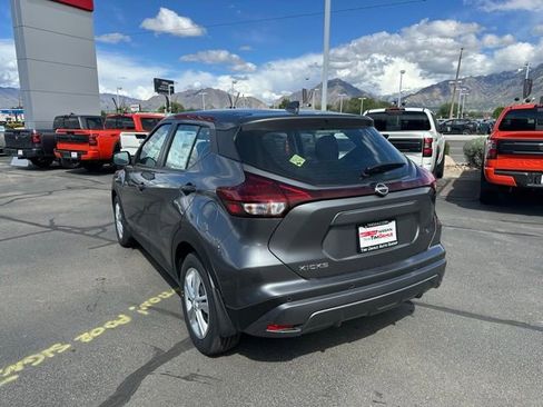 New 2025 Nissan Kicks Play S FWD image 8