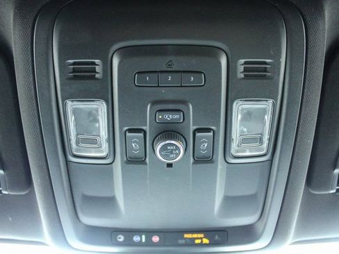 Used 2024 Chevrolet Suburban RST w/ Luxury Package image 28