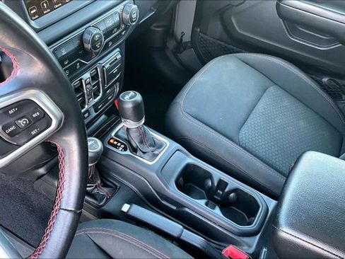 Used 2019 Jeep Wrangler Unlimited Rubicon AWD/4WD image 15