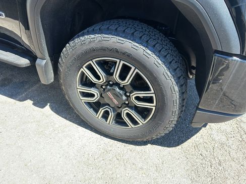 Used 2023 GMC Sierra 2500 AT4 w/ Gooseneck/5TH Wheel Package image 3