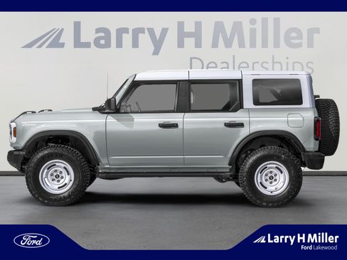 New 2026 Ford Bronco Heritage Edition AWD/4WD image 3