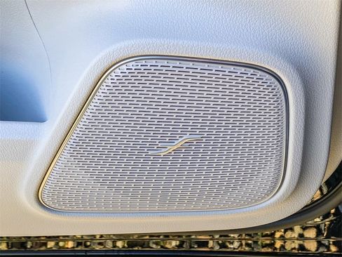 New 2025 Mercedes-Benz GLA 250 4MATIC image 22