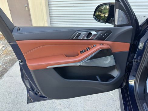 Used 2025 BMW X5 M60i AWD/4WD image 49