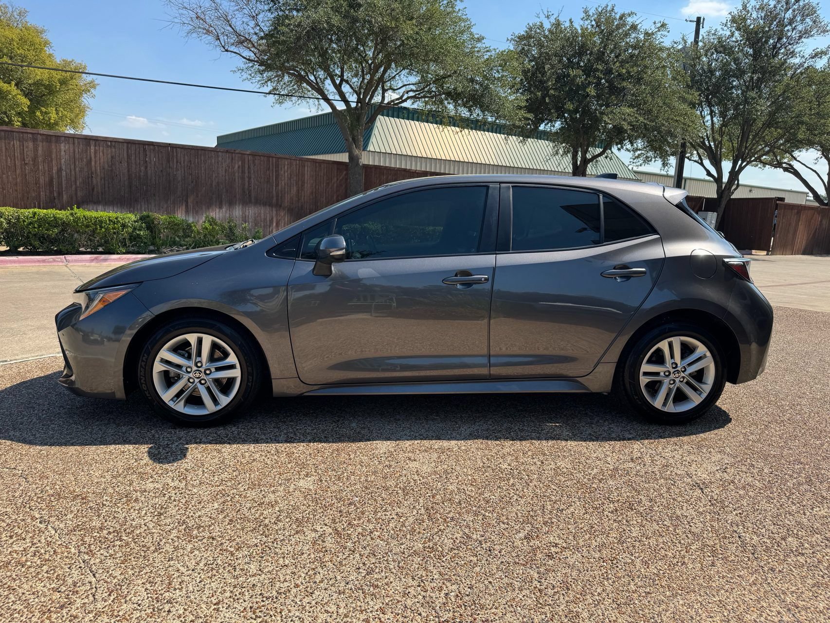 Used 2022 Toyota Corolla SE FWD image 6