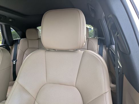 Used 2021 Porsche Macan image 14