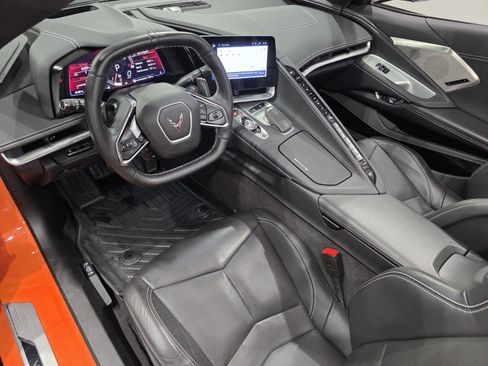 Used 2024 Chevrolet Corvette Stingray Preferred Conv w/ 2LT RWD image 7