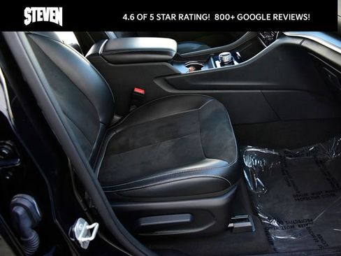 Used 2023 Jeep Grand Cherokee L Laredo image 11