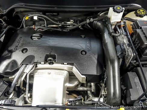 Used 2020 Chevrolet Equinox LT w/ Midnight Edition image 27