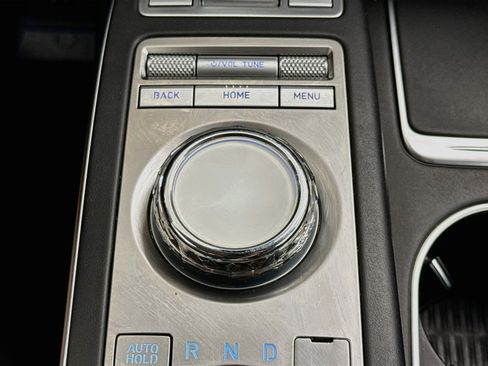 Used 2025 Genesis GV70 2.5T AWD/4WD image 26