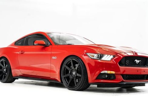 Used 2015 Ford Mustang GT Premium w/ Equipment Group 401A RWD image 6