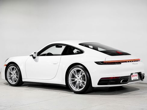 Used 2023 Porsche 911 Carrera w/ Premium Package image 8