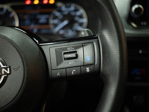 Used 2023 Nissan Rogue SV image 26