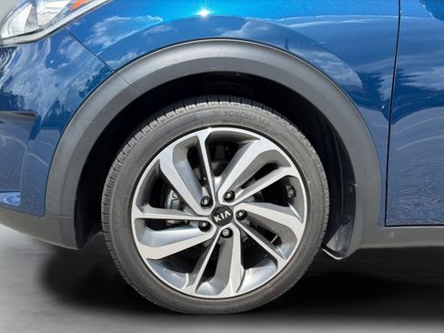Used 2019 Kia Niro Touring FWD image 36