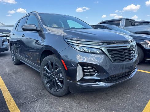 Used 2022 Chevrolet Equinox RS w/ RS Leather Package FWD image 2